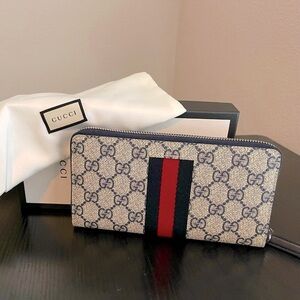 GG Supreme Zip Around Wallet- Blue
